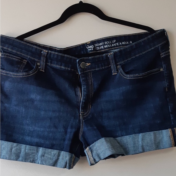 Gap Womens Skinny Roll Up Jean Shorts Sz 18 - Picture 1 of 8